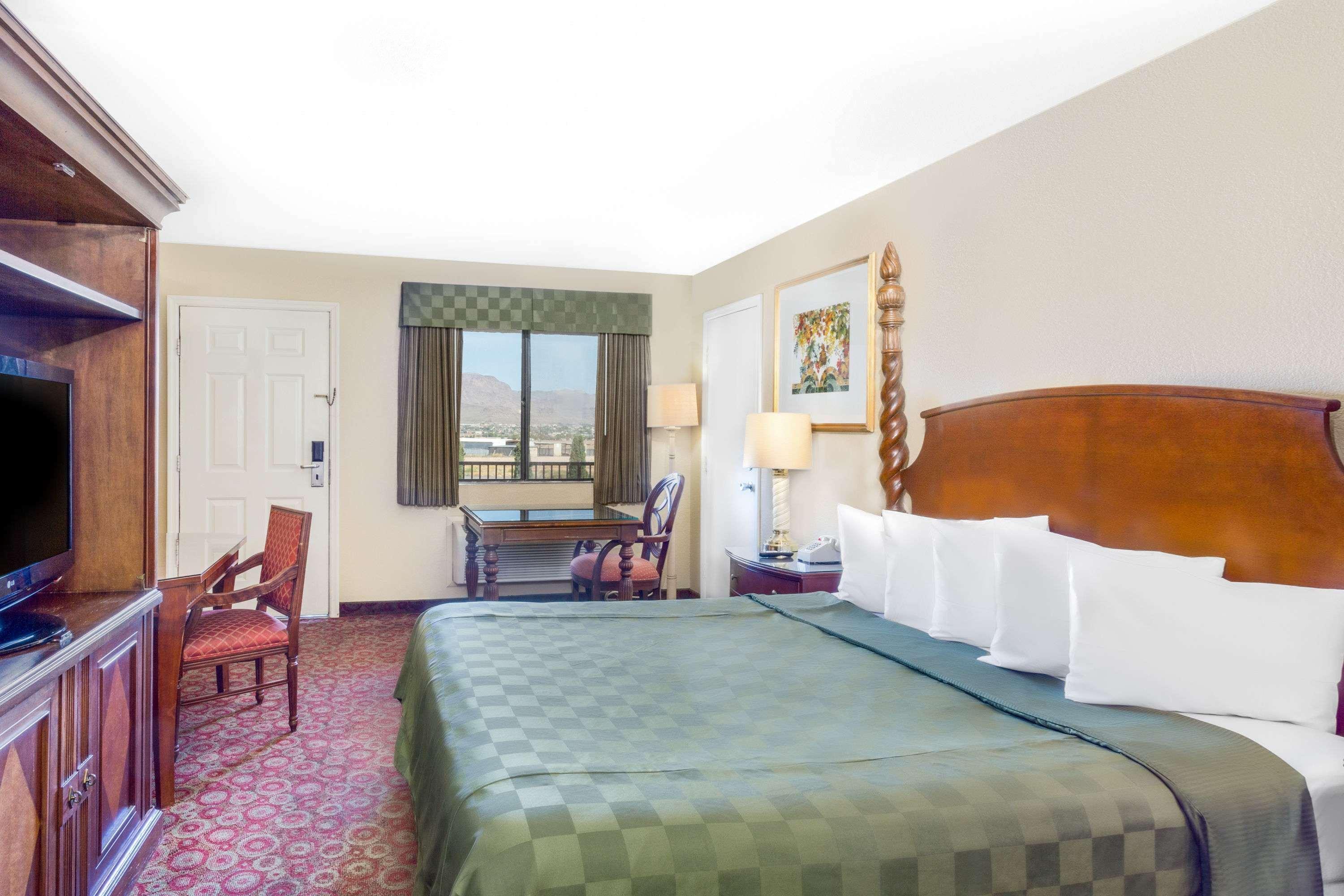 Days Inn By Wyndham Kingman East Екстериор снимка